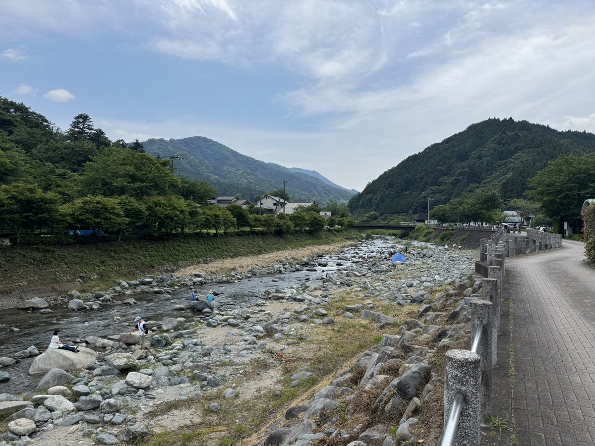 monburan_suko's tweet photo. ETC付けたので中央道試運転→山中湖→道志みち
富士山は雲に隠れて見えず...🗻 https://t.co/X9io6DjO4F