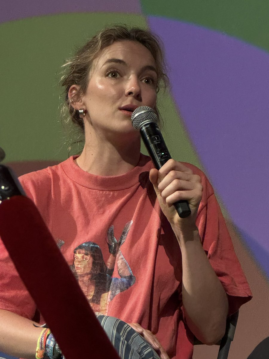 Jodie Comer. That’s it. That’s the tweet.