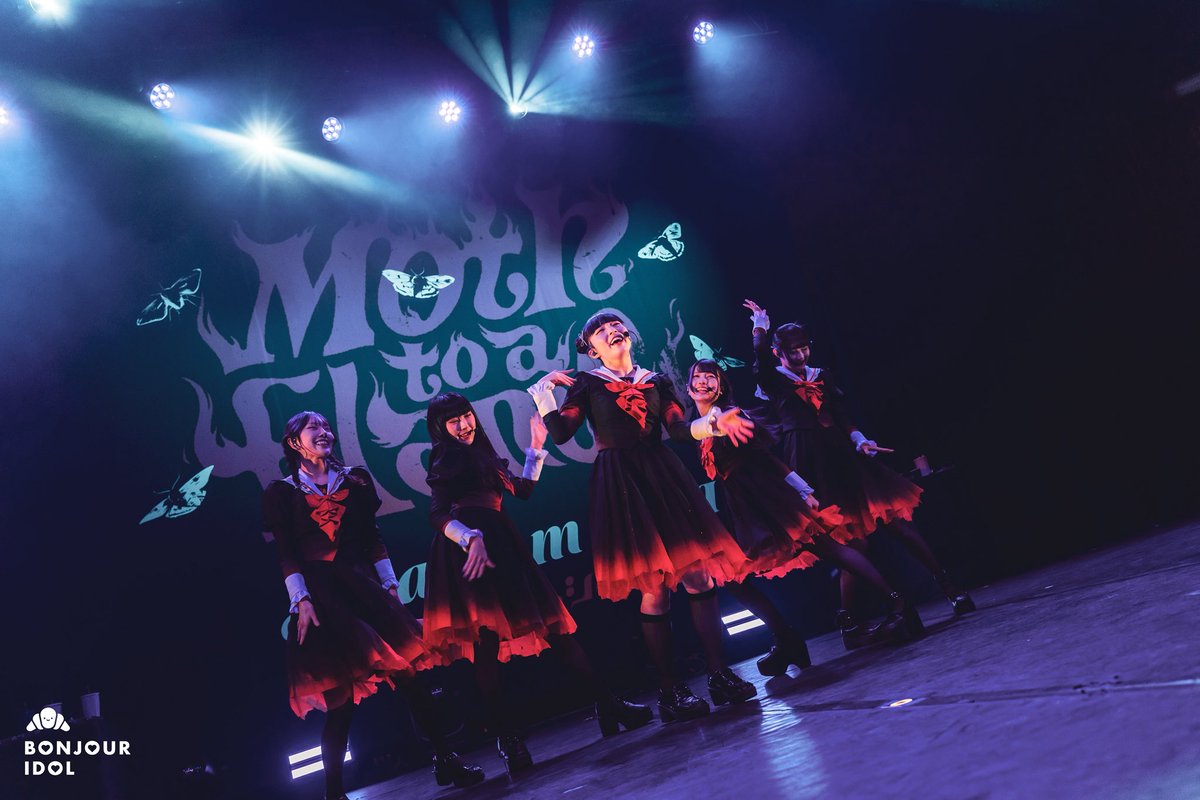 bonjour_idol's tweet photo. 2018年誕生の #BONJOURIDOL は、ライブレポート＆インタビューでアイドルの魅力を発信✨
このたび新プロジェクト「HABATAKE by Bonjour Idol」始動！🌏
BONJOUR IDOLと一緒に、あなたの推しと世界へ羽ばたかせましょう！✈️
➡️ https://t.co/KuENdfTWy4

お仕事のご依頼は
➡️ https://t.co/779DYXzV6c https://t.co/Fx4NJMD9R2