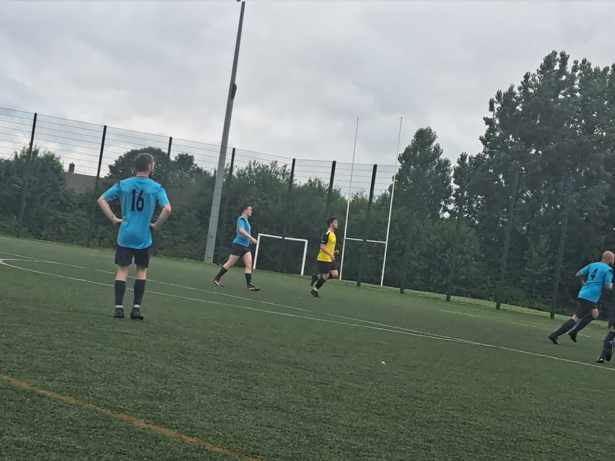 our preseason friendly against first division Vineyard,  ended in a 3-0 defeat.  There were,  however, some positive signs of our progress in our build-up to the coming season 💪.