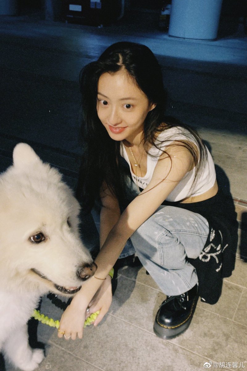 shaulvira's tweet photo. Three weeks apart and we’re back like nothing ever changed. Night walks with Buddy hit different tonight. 🐕‍🦺🌃 https://t.co/2PYllhFhuT