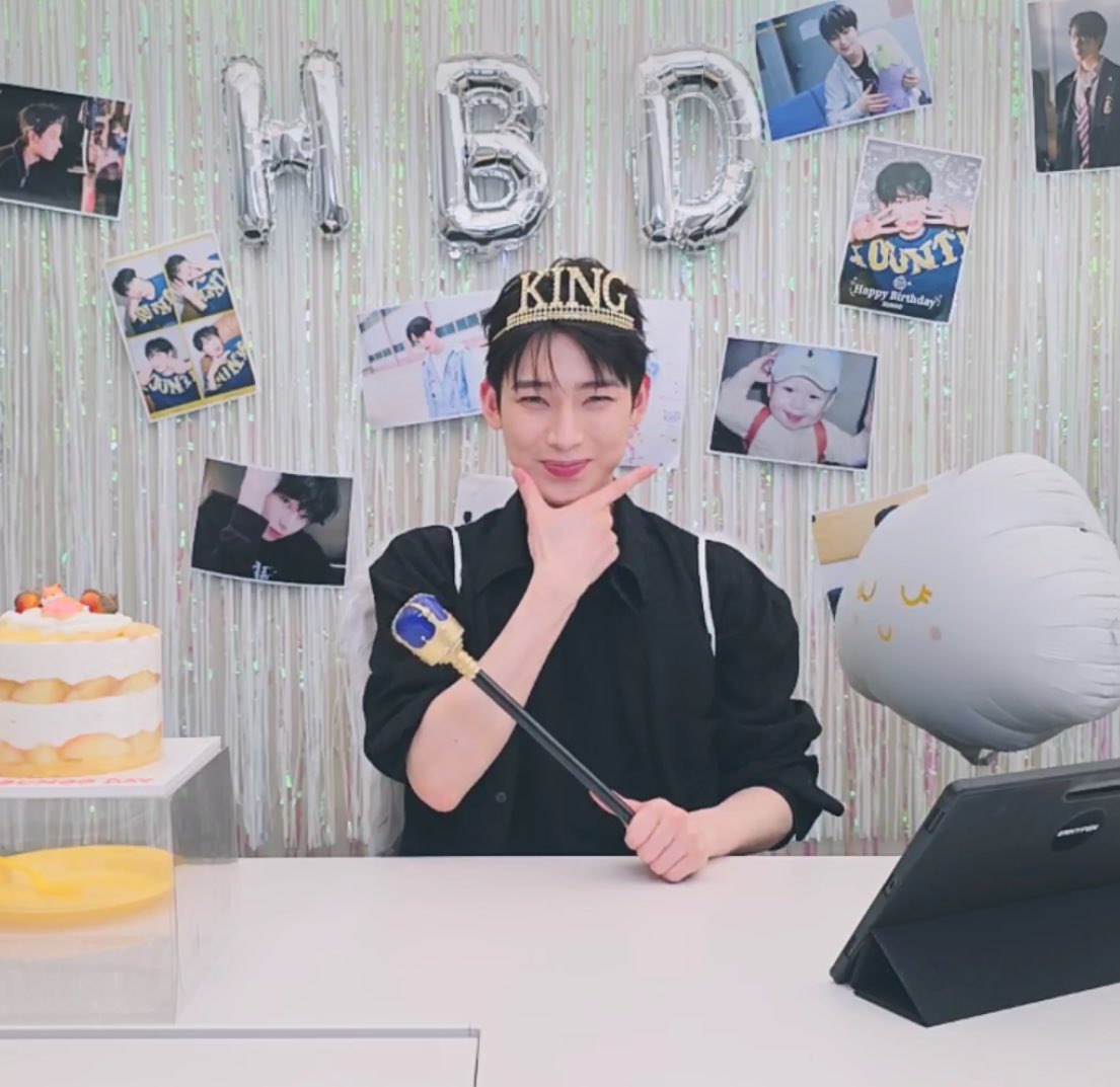 joy_fab1020's tweet photo. My June bday queen and king, summer definitely became warmer and brighter with these 2 sunshine angels! I'm so happy to see the celebrations for our bunny🐰 and fox 🦊 this month. Looking forward to next year too.

🌸🦋🌻

#SEOHYUN #서현 @sjhsjh0628
#SUNOO #선우 @ENHYPEN_members https://t.co/2kxOcGrsoN