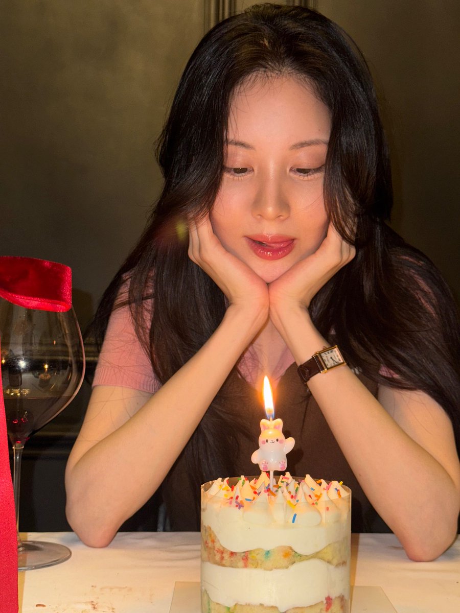 joy_fab1020's tweet photo. My June bday queen and king, summer definitely became warmer and brighter with these 2 sunshine angels! I'm so happy to see the celebrations for our bunny🐰 and fox 🦊 this month. Looking forward to next year too.

🌸🦋🌻

#SEOHYUN #서현 @sjhsjh0628
#SUNOO #선우 @ENHYPEN_members https://t.co/2kxOcGrsoN
