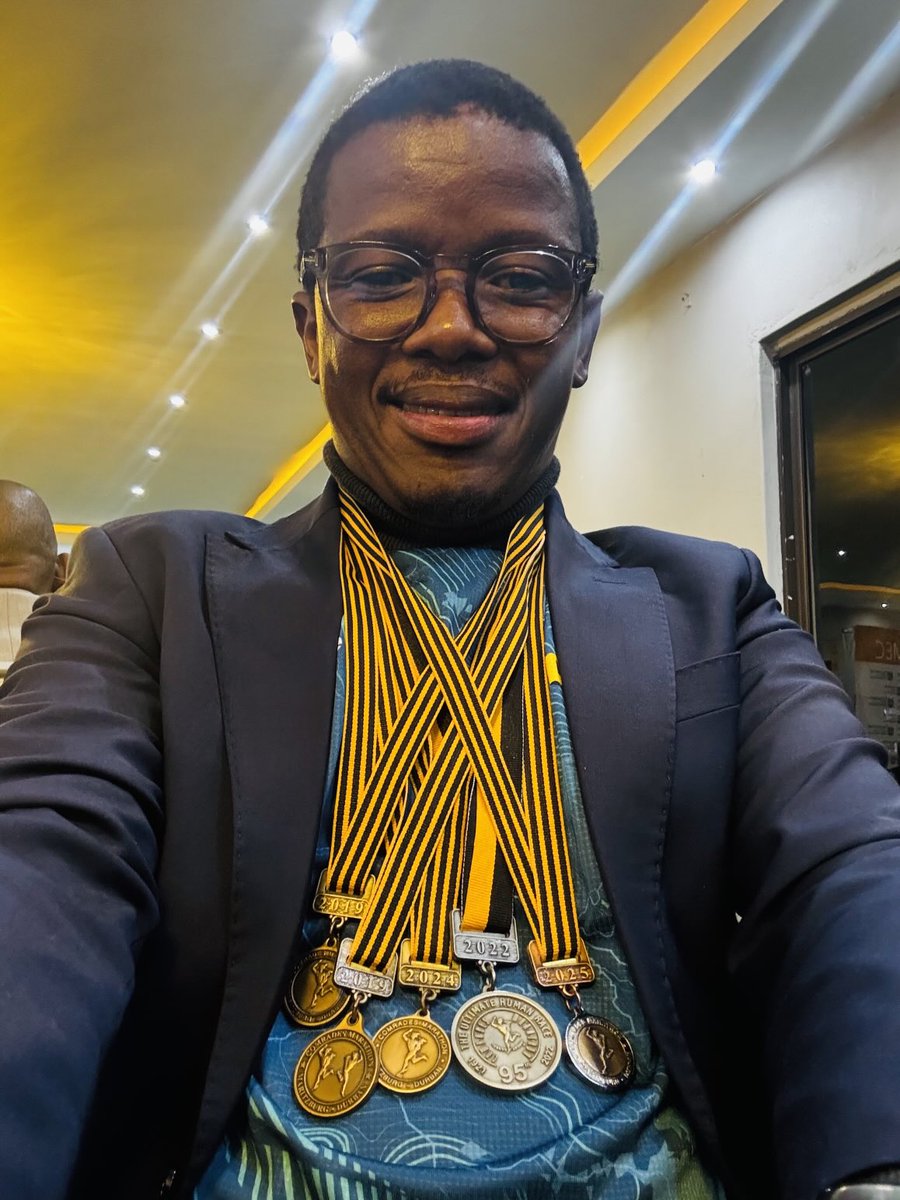 ShimmyMacomo's tweet photo. When all my Comrades Medal come out to play (2018 - Bronze, 2019 - Bronze &amp; B2B, 2022 - Robert Mtshali…2024 - Bronze and 2025 - Bill Rowen) 
#ShutUpAndRun #RunWithGod #ModernGrootMan https://t.co/1gHd32emC0