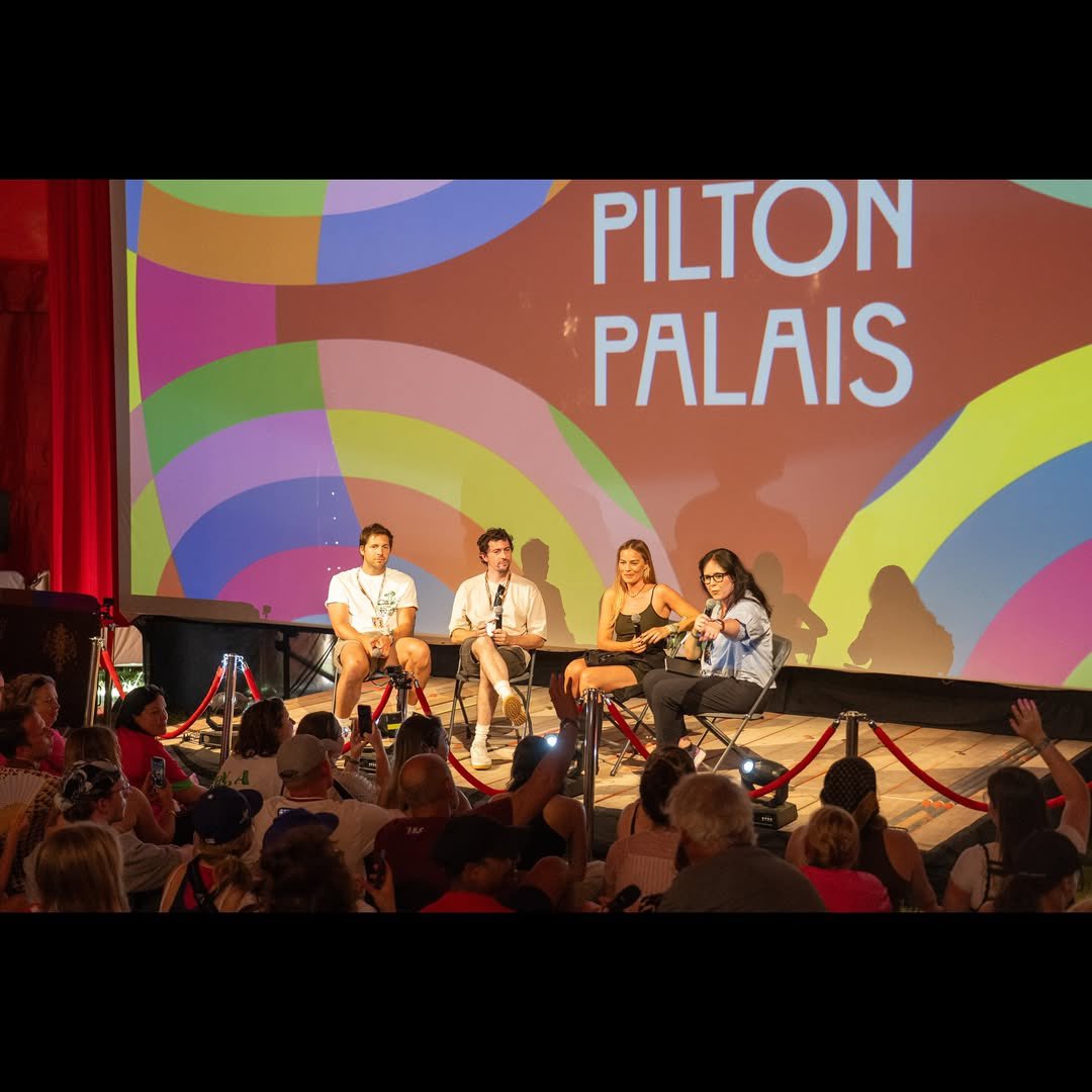 Margot Robbie Unofficial 🇵🇸 (@margotrobbieuno) on Twitter photo Margot Robbie & Luckychap doing a Q&A for My Old Ass (Via <a href="/PiltonPalais/">Pilton Palais</a> on Instagram) #margotrobbie #piltonpalais #Glastonbury2025 #myoldassmovie Margot Robbie & Luckychap doing a Q&A for My Old Ass (Via <a href="/PiltonPalais/">Pilton Palais</a> on Instagram) #margotrobbie #piltonpalais #Glastonbury2025 #myoldassmovie