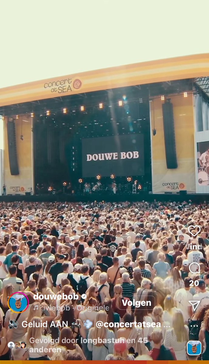 MissMel_12_'s tweet photo. Stonden hier ook joden tussen?
#dtv #concertatsea #DouweBob https://t.co/saAXEfONAq