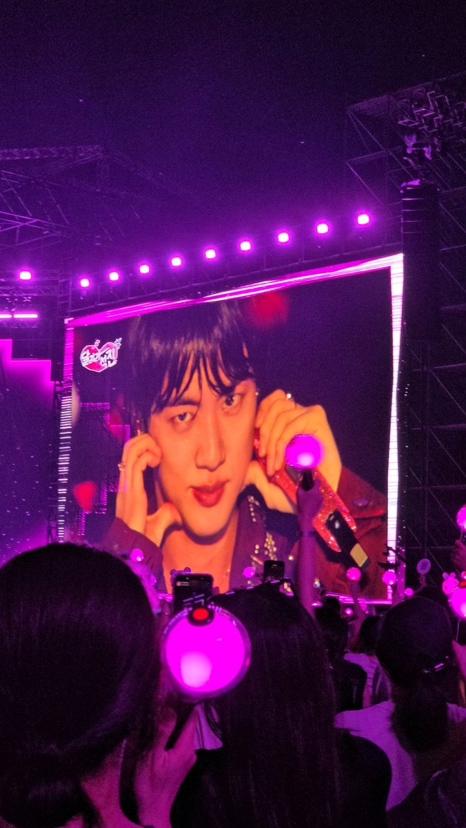 𝒗𝒆𝒓𝒐 tweet media