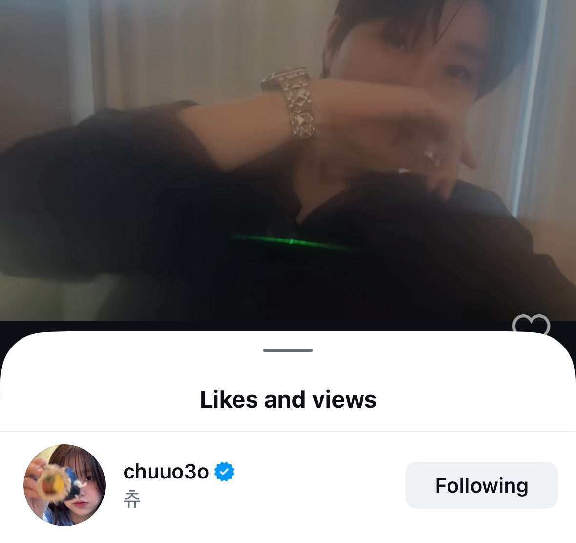 chuu liking a masc’s thirst trap.. likely thing for her to be doing