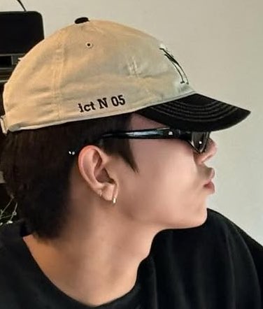 hjszones's tweet photo. joshua noot noot 😚 https://t.co/e3pYQVH7OF