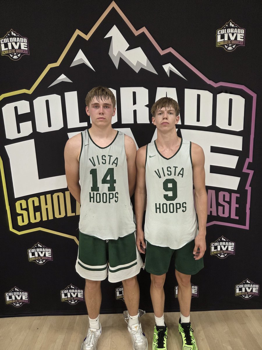My 5th highlighted game of Day 3 was another look at the #PleasantGrove squad and their dynamic duo against a really strong #MountainVista team who felt like they had a little something to prove and played with an edge and a chip on their shoulder.  Pleasant Grove took a nice