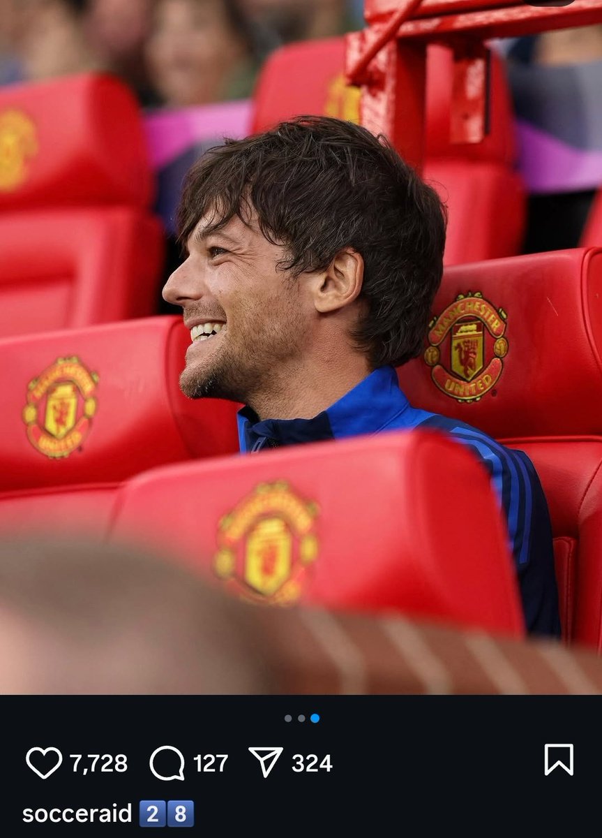 teaandfrozenpea's tweet photo. SoccerAid is Larrying on main.
#LarryIsRealDealWithIt https://t.co/LQk03zKB6j