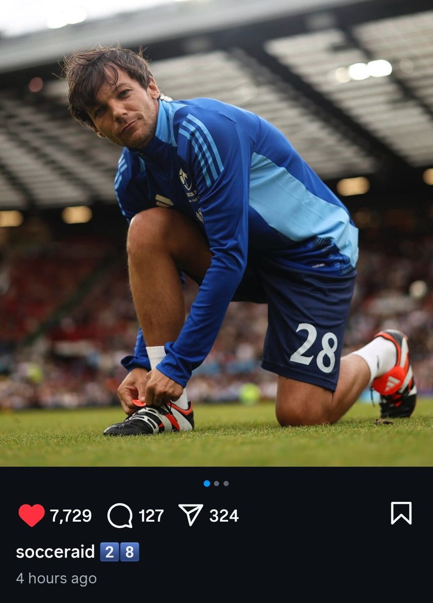 teaandfrozenpea's tweet photo. SoccerAid is Larrying on main.
#LarryIsRealDealWithIt https://t.co/LQk03zKB6j
