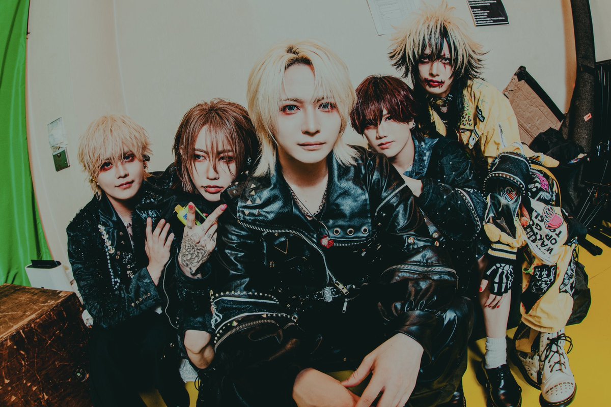 zerohz_official's tweet photo. ━━━━━━━━━━━━
2025.06.29 高松DIME
Nebul∀ SAGA1
━━━━━━━━━━━━
Thank you Team ZEROHZ!!🔥

NEXT▷▷
07.05 (Sat)
神戸 太陽と虎

Photo by 
@musicmagic3923 https://t.co/11jj5G6H18