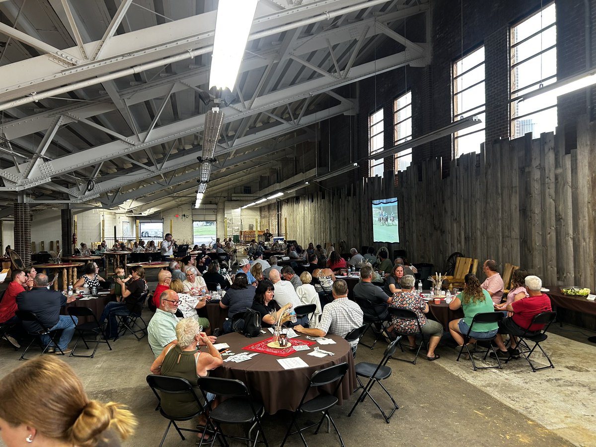 MKishman's tweet image. Last night, I joined Judge Kreitzer at the Stark county, junior fair buyers appreciation dinner. Only 58 more days until the official start of the @StarkCountyFair ! #OH50