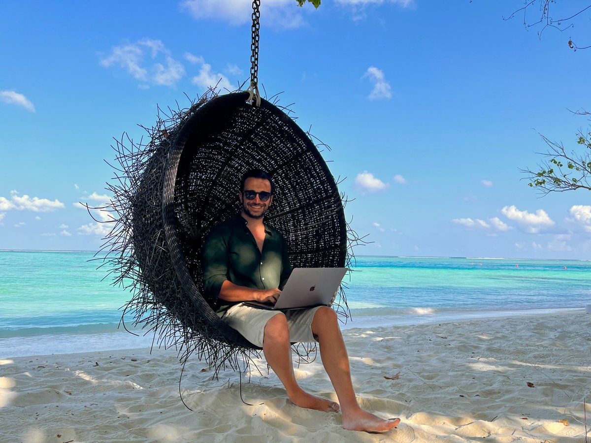 pu_sexy's tweet photo. "💡 Did you know investing in both the stock market and crypto can diversify your portfolio? 💰 Let's chat! Share your investment strategies, and let's learn and grow together in this exciting world of finance! 📈 #FreelancerLife #InvestmentTalk" https://t.co/Nf35XZH6UY