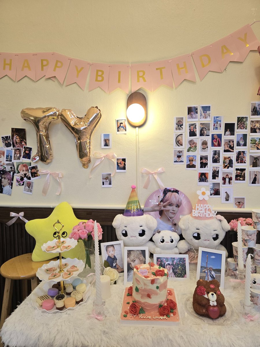 missbtui's tweet photo. Yayayaya cafe tour#3
(*・ｘ・)ノ~~~♪

#BorntobeTY https://t.co/IYMG4zFW4l