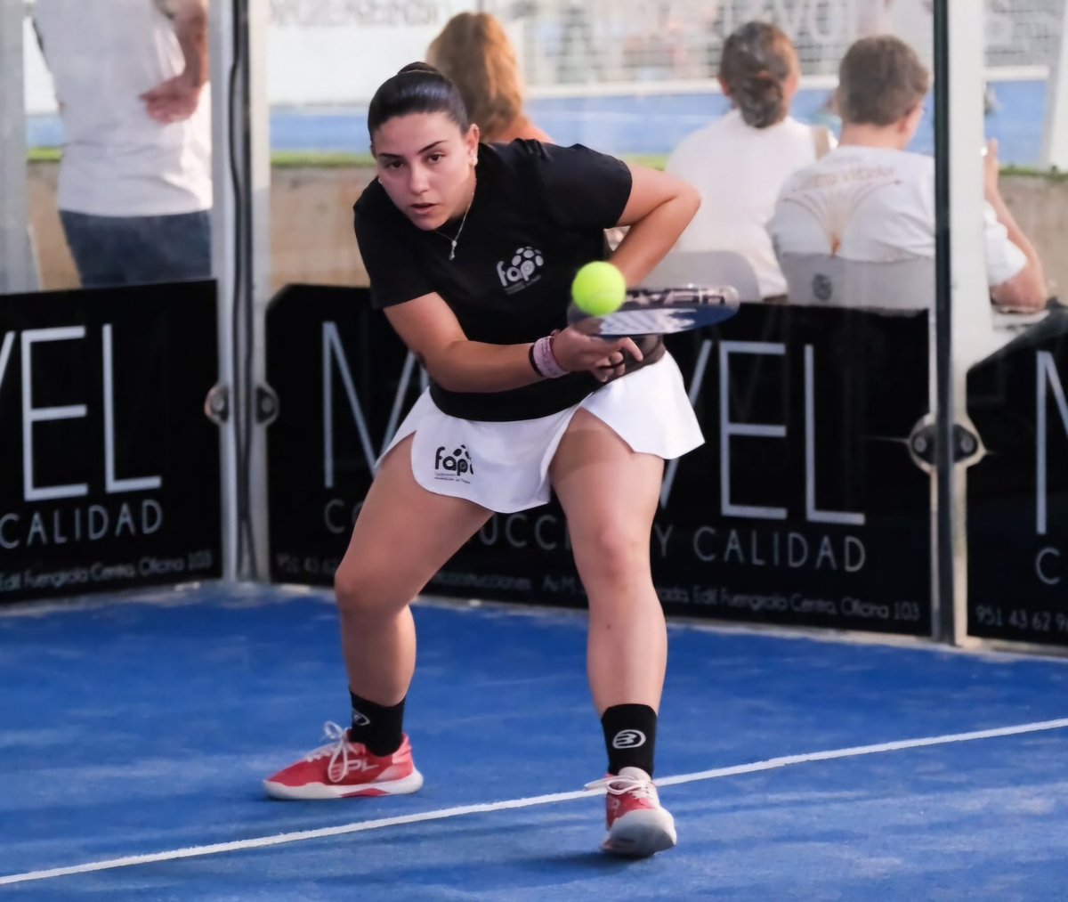 veopadel's tweet photo. 🔵 El SUB23 Andaluz se disputa en Torremolinos con 2000 euros en premios
✳️ Esta prueba, además, es puntuable para el ranking Open Absoluto y para los ranking de Cadetes y Junior, ambos de la FAP

⤵️ https://t.co/yhyPB0V15x

#veopadel #veo #padel #ElMIRA https://t.co/uzuUYL7cvh