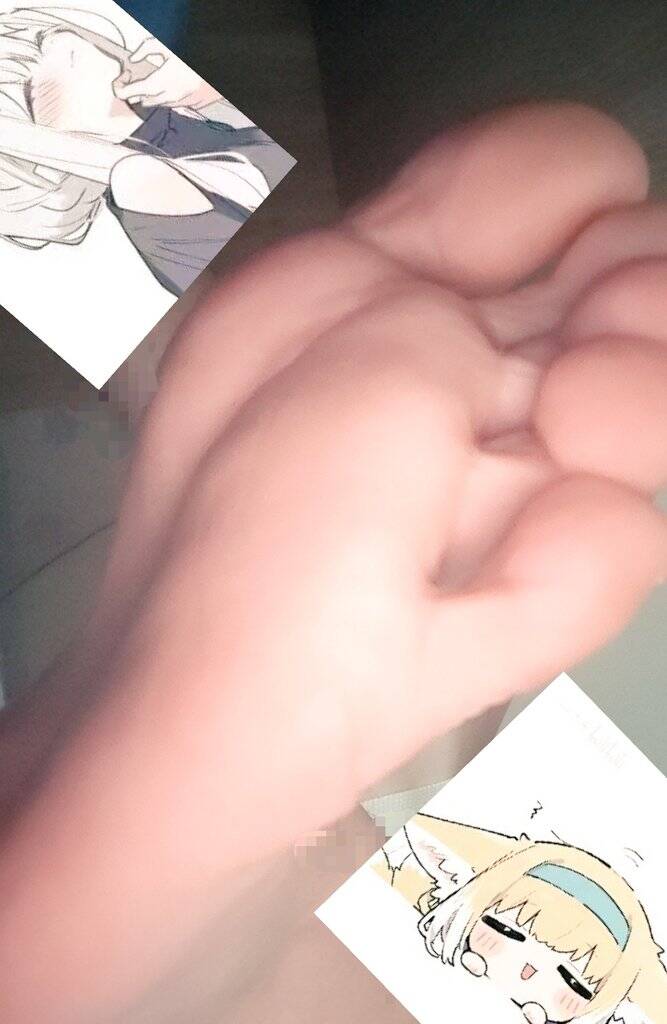 竟然会对着男娘のjio发情，怎么一个杂鱼对着足底就可以发情败北呢?熏爆杂鱼的大脑喔，嘻嘻，想象一下被泽泽大人白白嫩嫩の玉足塞到嘴里的样子～？杂鱼～真敢想呀～嘻嘻，杂鱼只配給泽泽当脚垫呢
#裸足
#调教