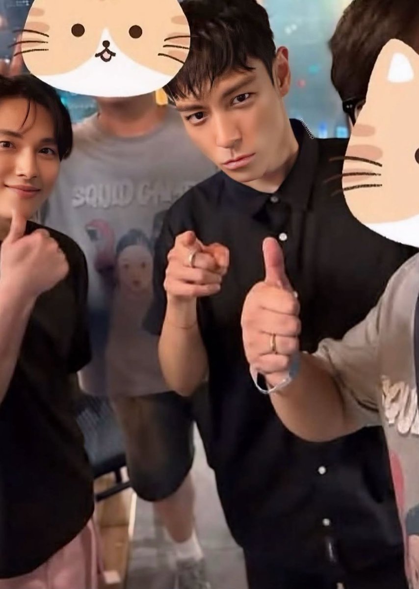 Wow, TOP and Siwan in one frame