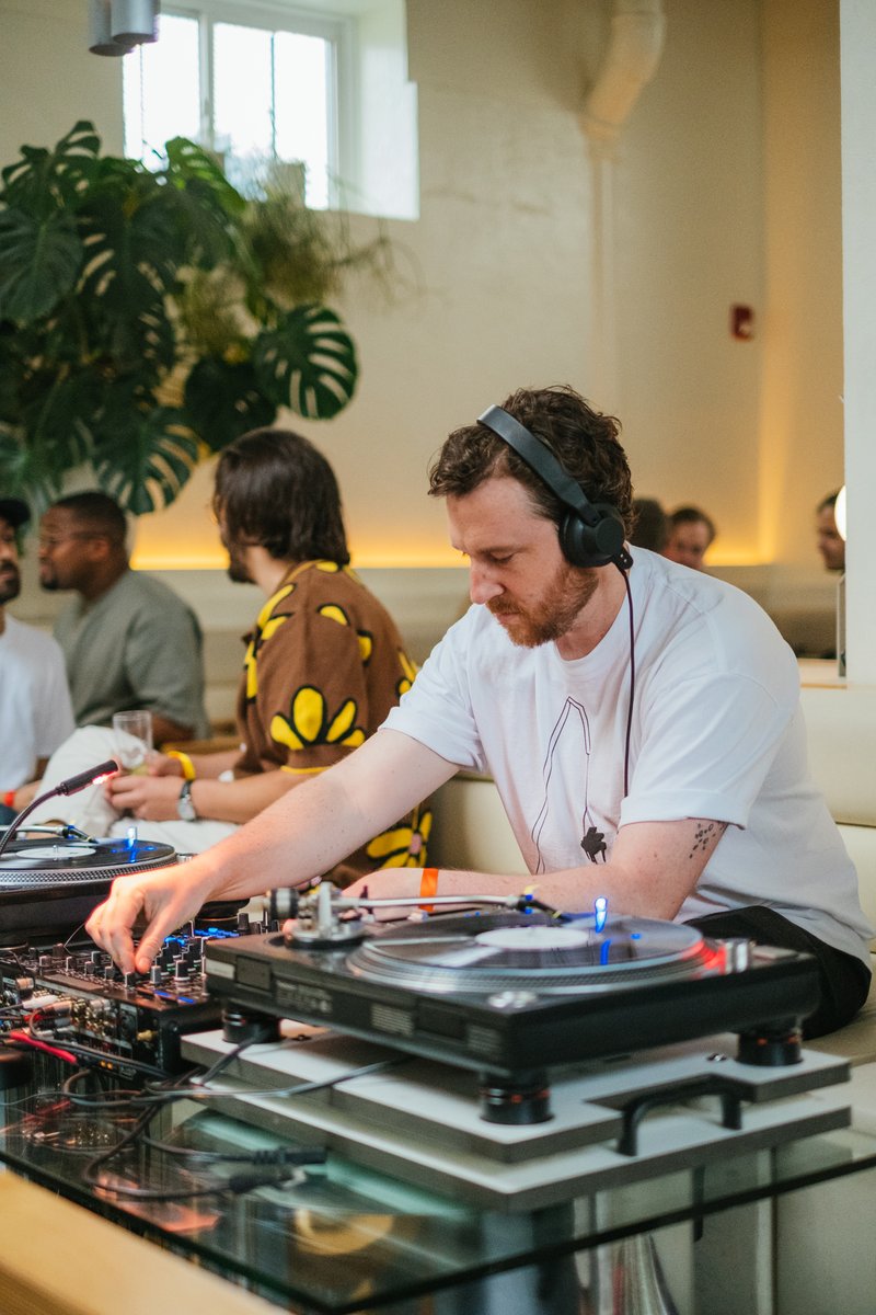 The Builder Cocktail at Public Records brought together a rare mix of founders, technologists, and cultural builders, co-hosted by <a href="/reown_/">Reown</a> and <a href="/StellarOrg/">Stellar</a>.

Set in the sunlit Atrium with a soulful soundtrack by <a href="/rowanspencer__/">rowan</a>, it was a space for honest conversation,