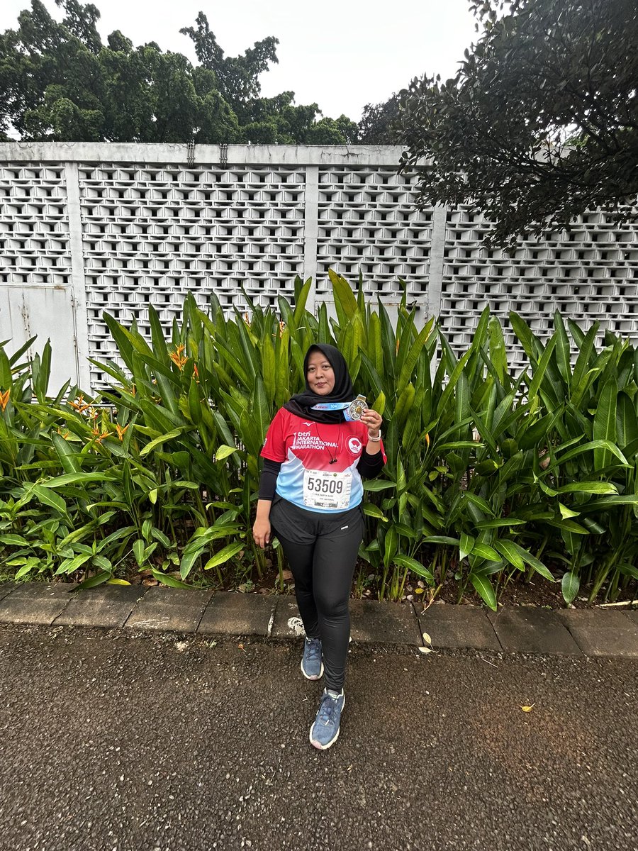 Pertama kali dalam hidup ikut event lari dan langsung 10K. 
Untung finish 😁

#btnjakim2025