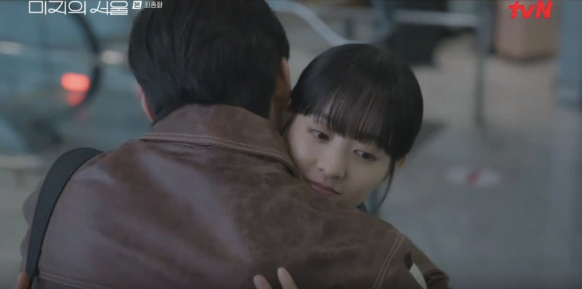 _randomvar's tweet photo. THEIR HUG IS EVERYTHING 🩷🍓🫂

 #미지의서울 #OurUnwrittenSeoul #OurUnwrittenSeoulEp12 #OurUnwrittenSeoulFinale #OurUnwrittenSeoulLastEpisode #박보영 #ParkBoYoung #류경수 #RyuKyungSoo https://t.co/QIX37oJjJJ