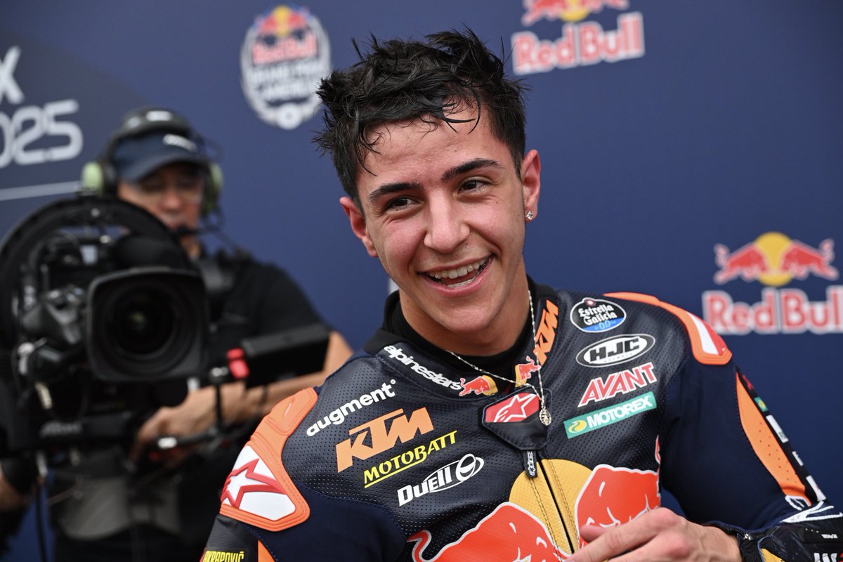 Estrella Galicia 0,0 (@eg00) on Twitter photo Triplete de pilotos <a href="/EG00/">Estrella Galicia 0,0</a> en Assen!!!
🥇MotoGP <a href="/marcmarquez93/">Marc Márquez</a>
🥇Moto2 Diogo Moreira
🥇Moto3 <a href="/ruedajr99/">Rueda⚡️🏄🏻♂️</a>
Enhorabuena 🍻🍻🍻
#DutchGP🇳🇱 #EG00 #MotoGP #GOAT Triplete de pilotos <a href="/EG00/">Estrella Galicia 0,0</a> en Assen!!!
🥇MotoGP <a href="/marcmarquez93/">Marc Márquez</a>
🥇Moto2 Diogo Moreira
🥇Moto3 <a href="/ruedajr99/">Rueda⚡️🏄🏻♂️</a>
Enhorabuena 🍻🍻🍻
#DutchGP🇳🇱 #EG00 #MotoGP #GOAT