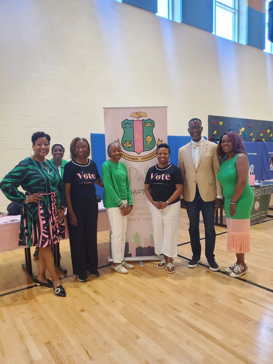 Mark4thePeople's tweet photo. Great day of engagement that included the ladies of Alpha Kappa Alpha, One Life Mental Health summit, &amp; the Congolese Community Civic Engagement event! #mark4thepeople #mark4meck #makingamark #MARKingProgress #more4d4 https://t.co/BzlrO7xKho