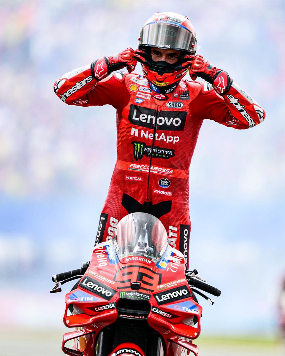 crash_motogp's tweet photo. Two big crashes on Friday. Battered and bruised. Wins the Sprint. Wins the Grand Prix.

Marc Marquez 👑 https://t.co/X0cQfBz7on