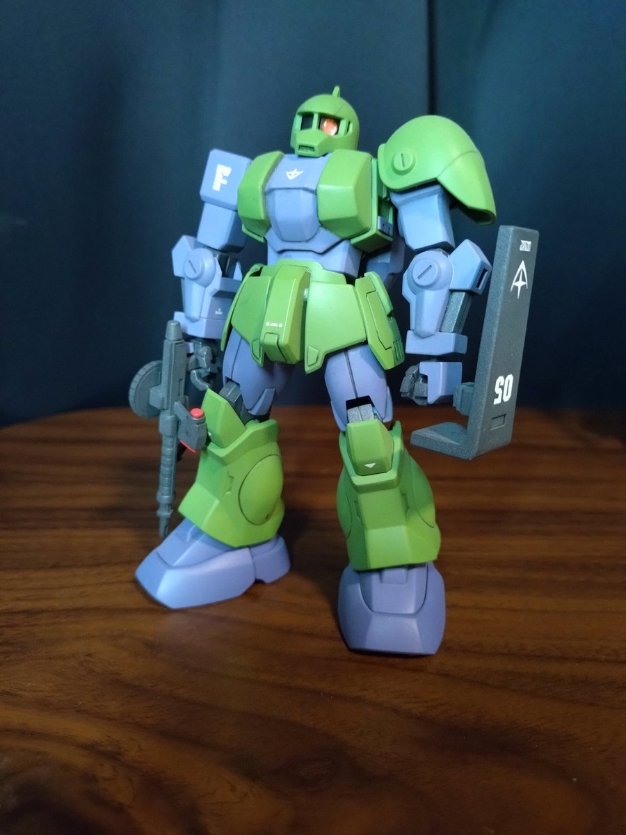 karuputi's tweet photo. 今回もコンペ出せなかったんで
過去作のハイザック三兄弟をあげます…
Zガンダム三兄弟作ってたんですがこれから1人ゼータコンですわ😅
#ハイザック
#YBKモデリング
#ybkゼータコン https://t.co/kRkBAlOFPF