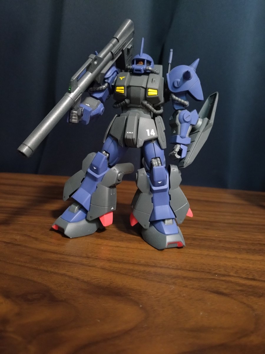 karuputi's tweet photo. 今回もコンペ出せなかったんで
過去作のハイザック三兄弟をあげます…
Zガンダム三兄弟作ってたんですがこれから1人ゼータコンですわ😅
#ハイザック
#YBKモデリング
#ybkゼータコン https://t.co/kRkBAlOFPF