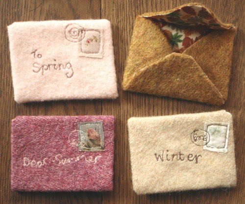 twilightstardew's tweet photo. knitted seasonal envelopes https://t.co/vlCkifkSbg