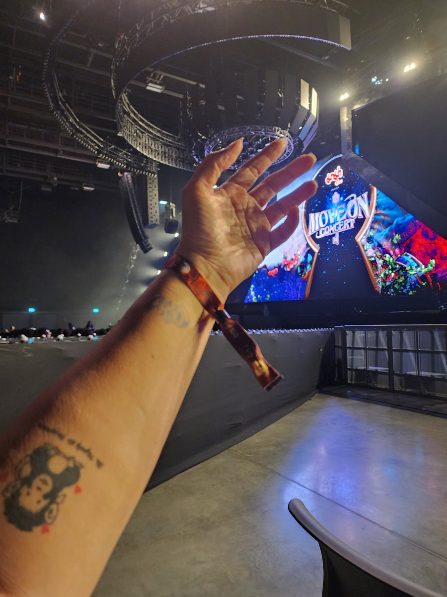 jubko10's tweet photo. จะได้เจอกันแล้ว
📅 29/6/2025
📌 UOB LIVE
📷 Jubko
#MoveOnจนโคจรมาเจอกัน2025xNONT
#NONTTANONT
#nontfam
#JubkoCamera
@tanont916 https://t.co/HzxencEZsV