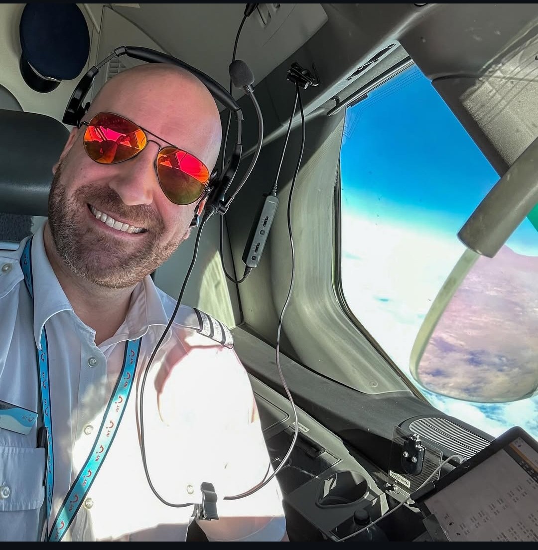 philipp_collins's tweet image. Little bit time for here now 🩵
a friendly smile again and again, so important these days , have a nice Sunday and new week 🫶