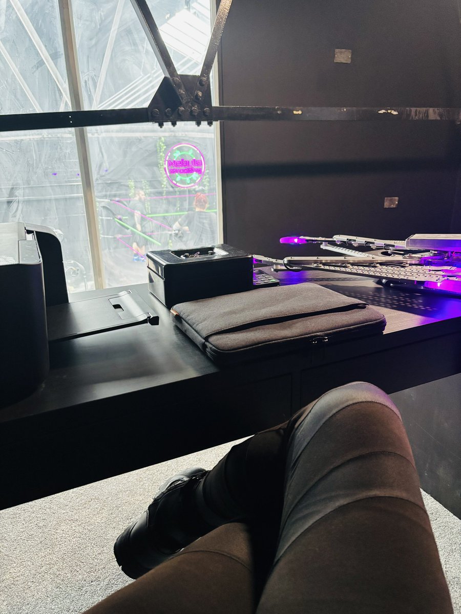 succubuswrestle's tweet image. The view from the second floor of the @NEBULAWrestling boss’s office💜😌 #feelsgood