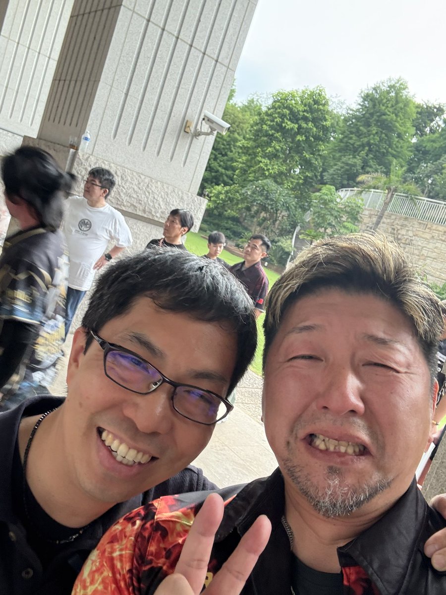 pyro0618's tweet photo. 『今日』の世界２位！

だが今日は世界1位にならないとダメな日やった。

暴れ散らかしたいぐらい悔しかった。

が、俺はプロだからそれはしない！
ただ、ちょっぴり泣いちゃった。
最後まで応援してくれた皆様、有り難う！
そしてごめんね。
代わりに壇上で思っ切りスポンサーアピールしてきたった！ https://t.co/I1V9rKyLBr