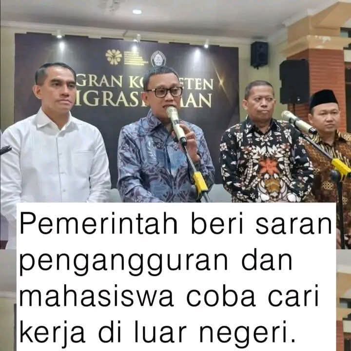 kangmas1905's tweet photo. kataya mo buka ribuan lapangan  pekerjaan seperti yg disampaikan saat kampanye yg lalu.

apakah semuanya dah terisi &amp; penuh tanpa sisa ? https://t.co/KmUKfrwpUG