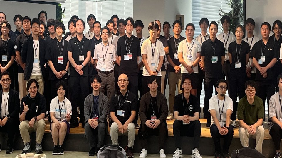 第一回Sports Analyst Summitに登壇させていただきました！バスケットボール、バレーボール、ラグビー、Amazonさん、そしてハンドボールと各競技の垣根を超えて情報を共有。とても濃い学びの時間となりました！

#ハンドボール
#アナリスト
<a href="/JSAAorg/">JSAA-日本スポーツアナリスト協会</a>