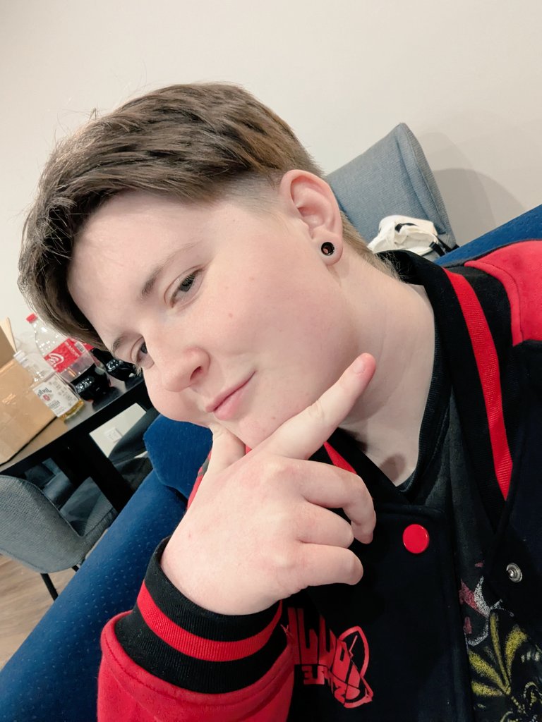 MervyAD 🔞 tweet media