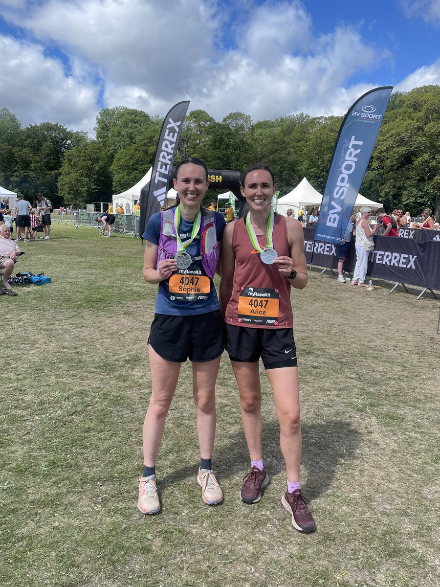 _AliceCarter_'s tweet image. ⛰️ Annual venture on the trails to take on some of Sheffield’s finest hills @Roundshefrun - 9th time tackling this course and it never gets easier! #trailrunning #roundsheffieldrun