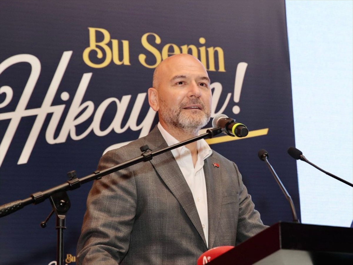 gundemedairhs's tweet photo. Süleyman Soylu:

💢 Türkiye'nin Recep Tayyip Erdoğan'a 6-8 yıl daha ihtiyacı var.

💢 Dünyada üç tip lider vardır. Üst kat lider, orta kat lider ve alt kat lider. 100 yıldan beri ilk kez biz üst kat liderle karşı karşıyayız.

💢 Yolsuzluklara bulaşmış, hiçbir şey yapmamış insanları parlatacaklar, 25 yıldır Türkiye’yi bütün özlemleriyle buluşturan Tayyip Erdoğan’ı oyun dışı bırakacaklar. Yok öyle yağma.