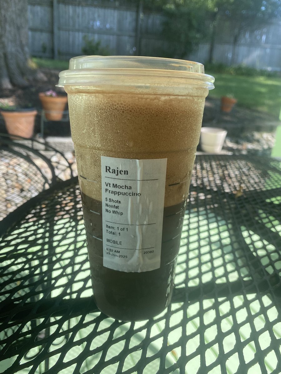 marathe's tweet image. First Frappuccino of 2025! Venti Skinny Penta Mocha cafe Frapp No Whip. #Starbucks #Frapp @Starbucks
