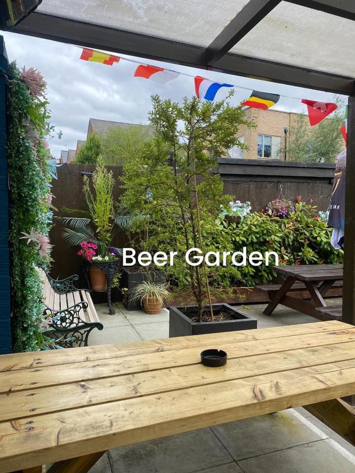 ☘️All Ireland Football Q-Finals ☘️
Meath v Galway 1.45pm
Armagh v Kerry 4pm

⚽️Inter Milan v PSG 5pm
⚽️Flamengo v Bayern 9pm

🥘 Thai Food served  12pm to 10pm🥘 

Book your seats @
thespringfieldtavern.co.uk

<a href="/BowesandBounds/">Bowes & Bounds</a> <a href="/IrishinLondon/">Irish in London Official</a>  <a href="/boundsgreenon/">Bounds Green On</a>  <a href="/MuswellHillNews/">MuswellHillNews</a>