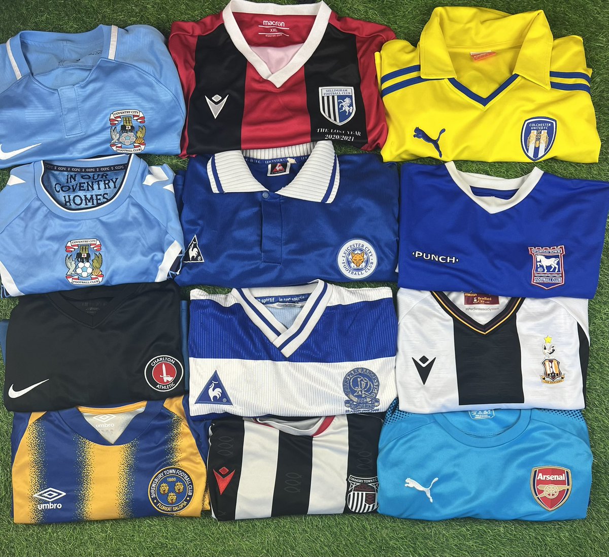 Today’s deliveries are 🔥 
#weeksfootballfinds #coventrycity #colchesterunited #gills #charltonathletic #ipswichtown #qpr #shrewsburytown #bradfordcity #leicestercity #grimsbytown