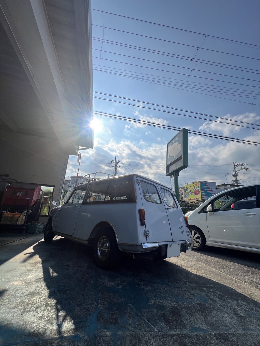 garyu_euro's tweet photo. 結論：やっぱクーラー付けたいですよね（白目

#ローバーミニ #オースチンミニ #オースチンミニカントリーマン

#ecofrow #DELTA2 #THANKO #SSPCACWL https://t.co/CFk1DeO4vo