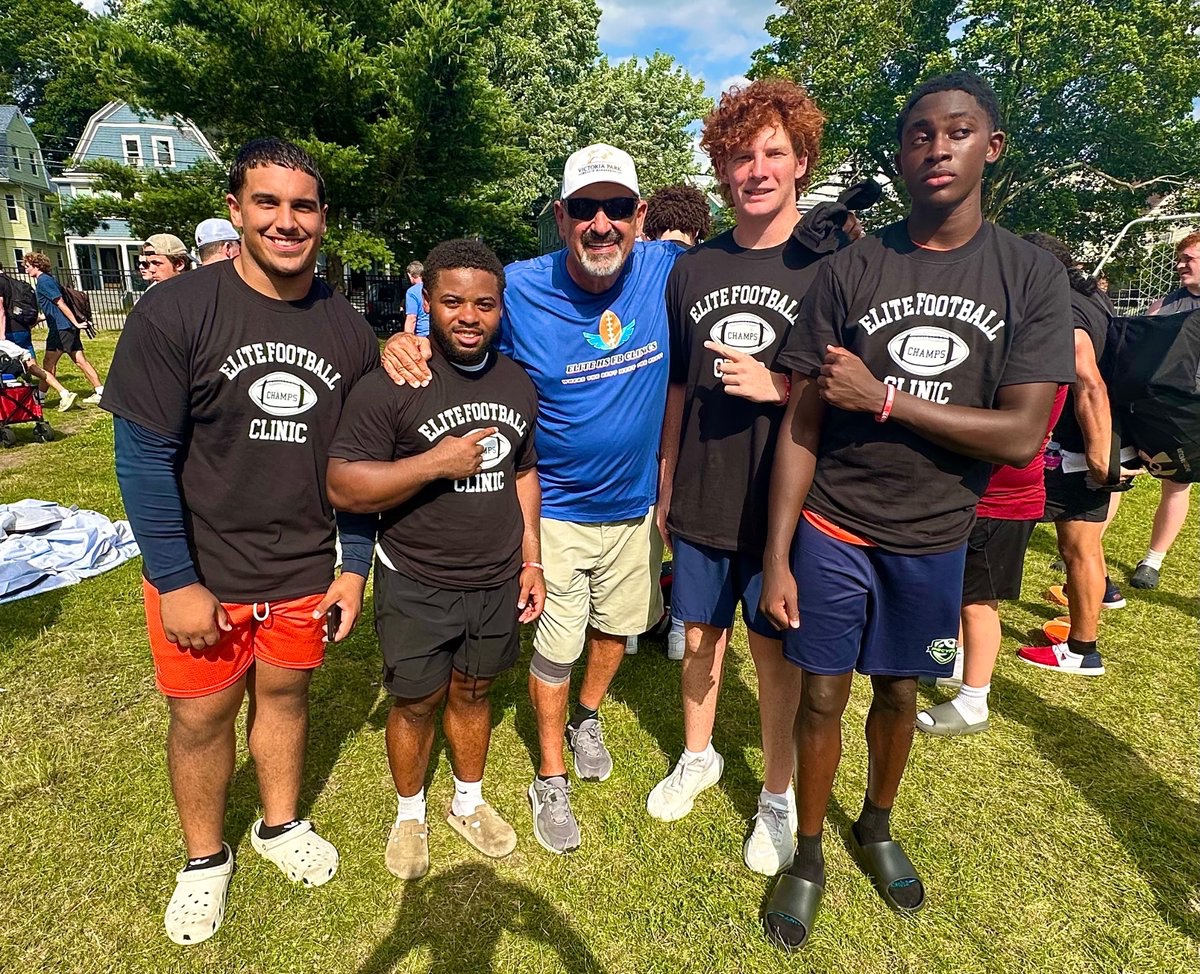 ScottBSmithESQ's tweet image. Charlie, Terrion, Nate &amp;amp; Kaden had a great week of football camps &amp;amp; even won a championship, recorded several PR’s &amp;amp; enjoyed some great food/treats along the way. These young men, as well as their teammates &amp;amp; coaches, are prepared &amp;amp; ready to play serious football come July 28th.…