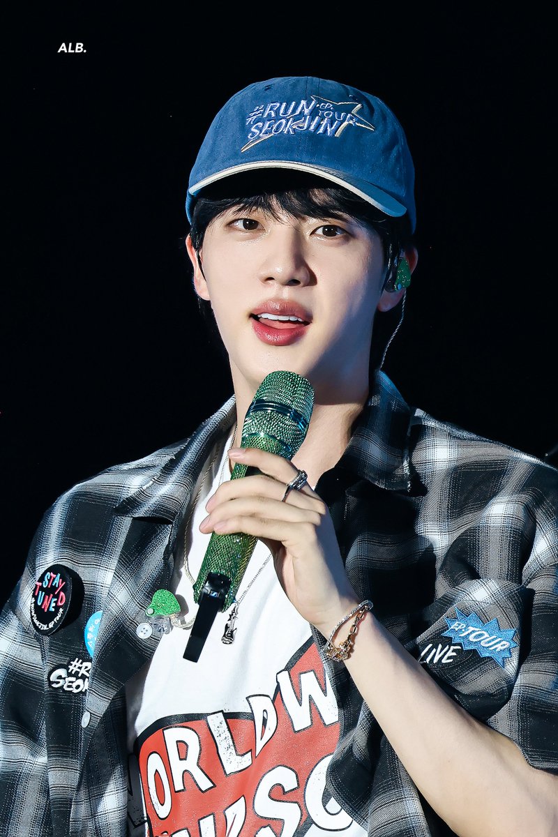 ALittleBraver92's tweet photo. 250629 HD 

#방탄소년단진 #김석진 #석진 #진  #BTSJIN #JIN 
#Jin_TOUR_KOREA #RUNSEOKJIN_epTOUR_KOREA
@BTS_twt https://t.co/Np4ZojBYXm