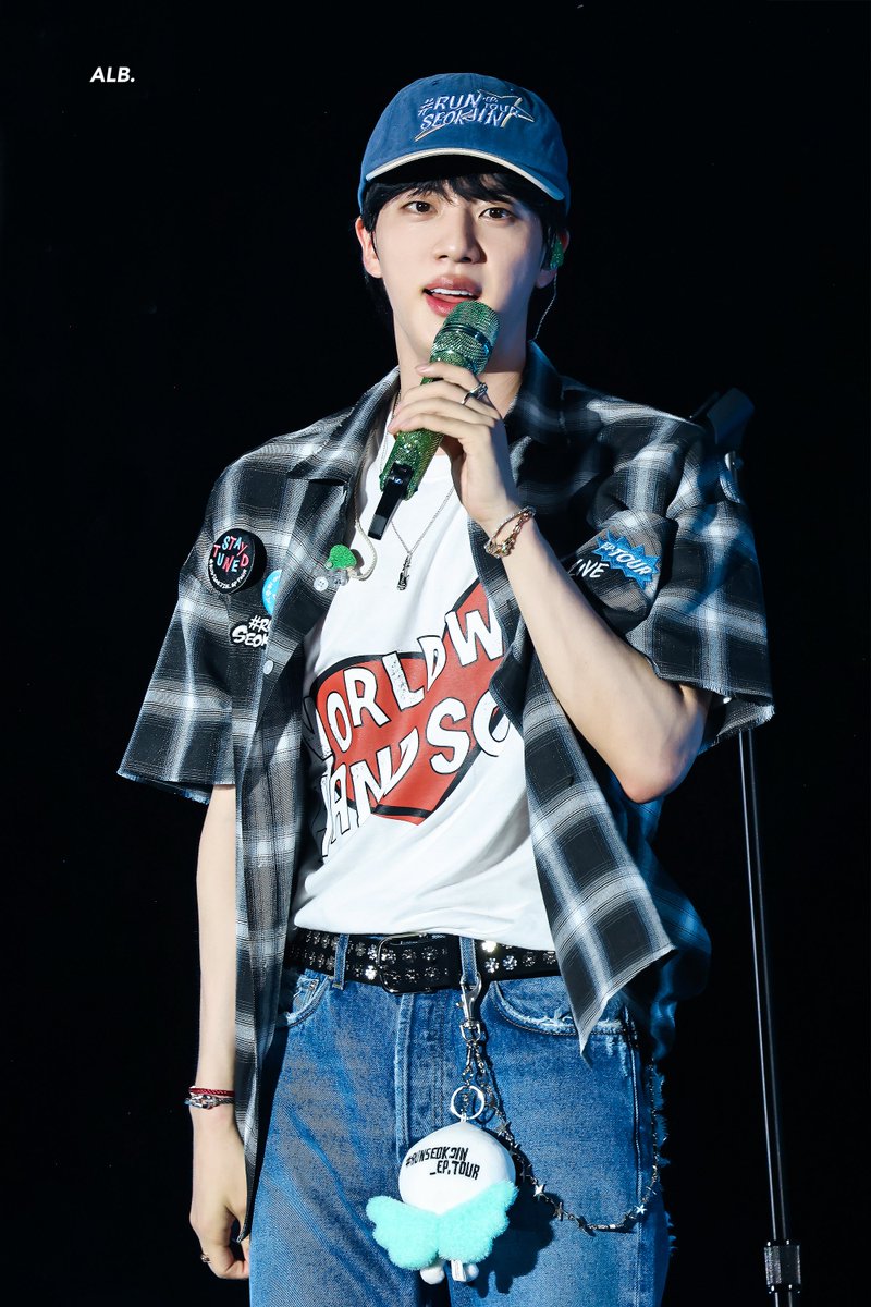 ALittleBraver92's tweet photo. 250629 HD 

#방탄소년단진 #김석진 #석진 #진  #BTSJIN #JIN 
#Jin_TOUR_KOREA #RUNSEOKJIN_epTOUR_KOREA
@BTS_twt https://t.co/Np4ZojBYXm