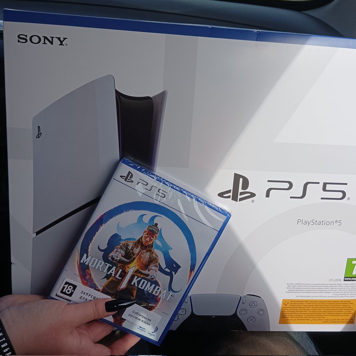 юра пивко tweet media