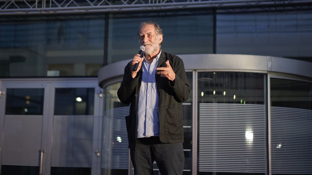 Ana del Val tweet media